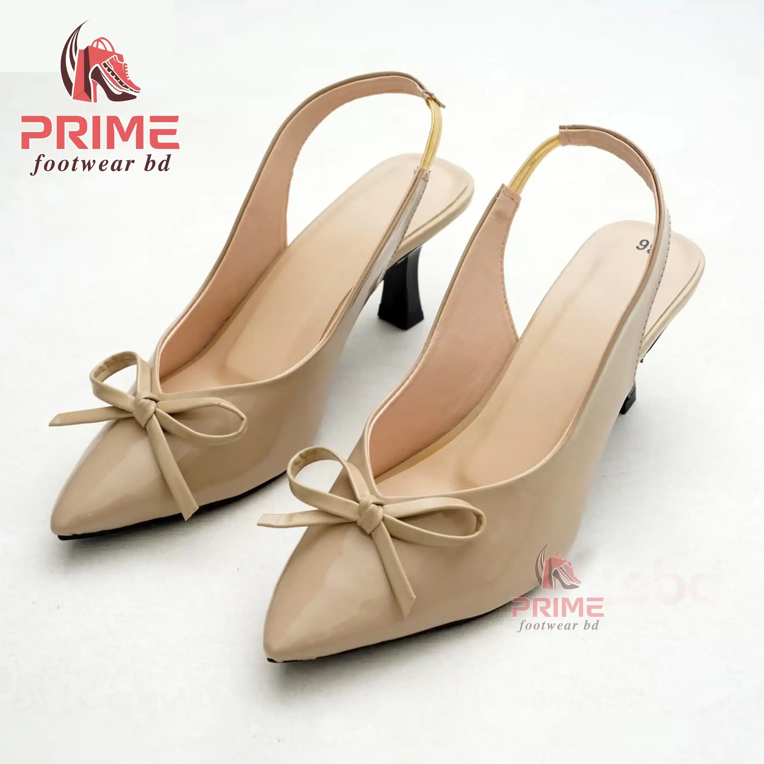 মেয়েদের হাই হিল