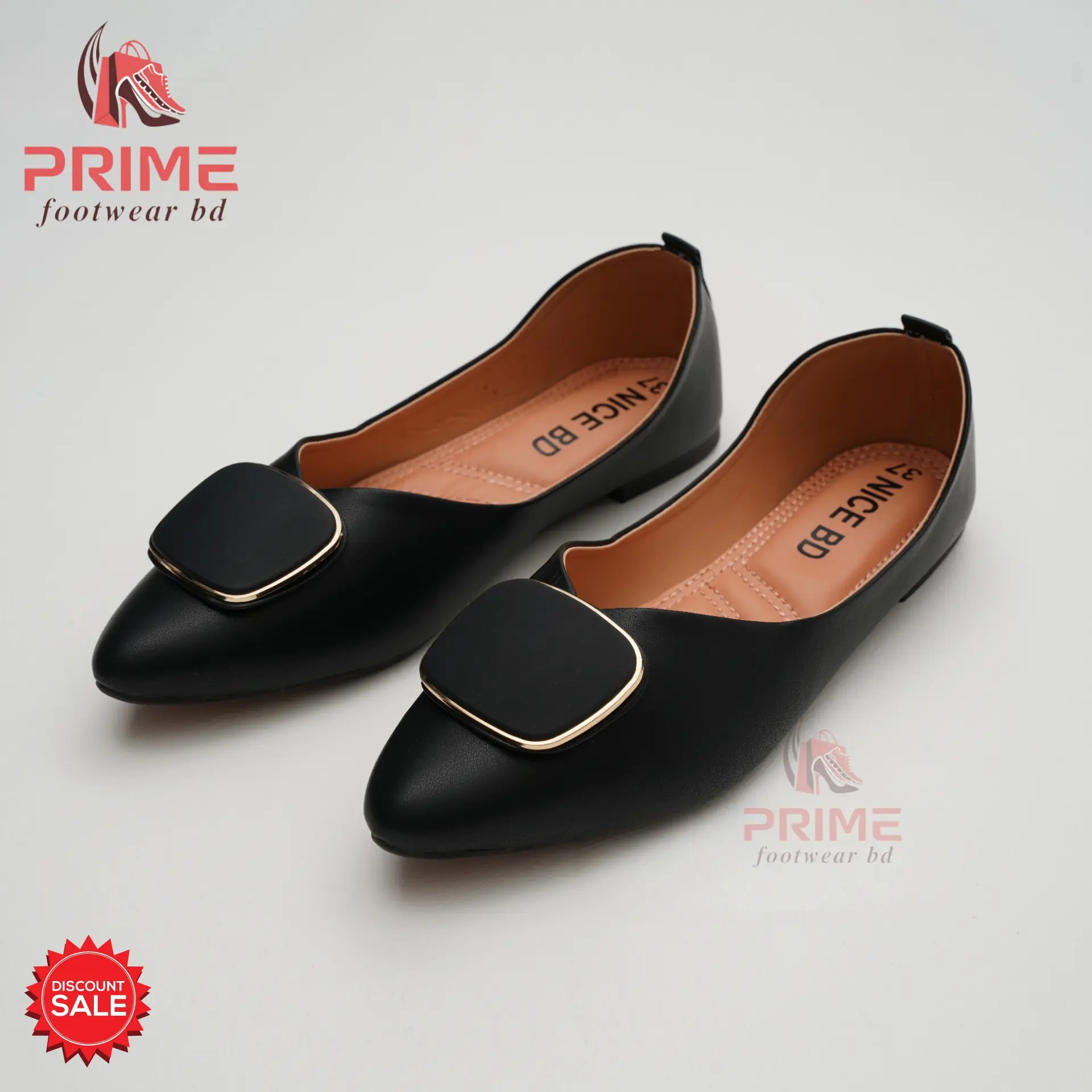 black buckle flat shoe