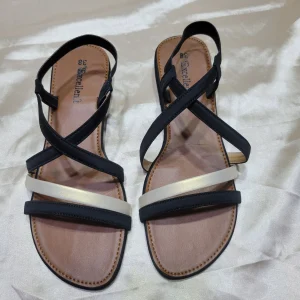 Cross Strap Flat Sandal